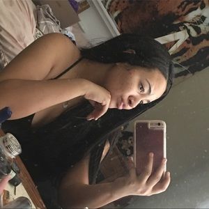 Meet your Posher, Alexis